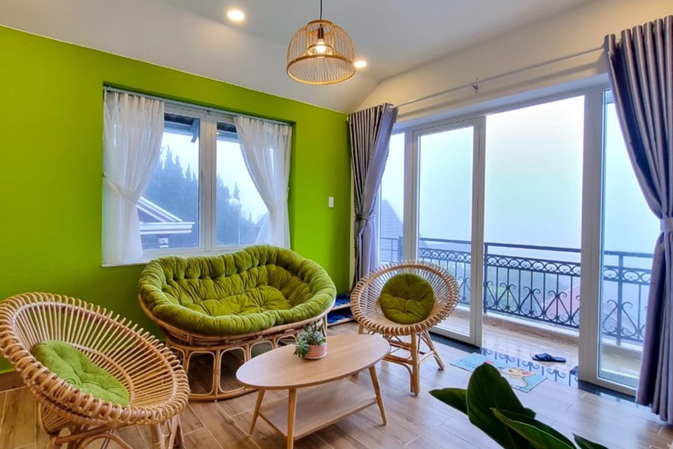 Natural landscape, View (from property/room), Balcony/Terrace, Living room