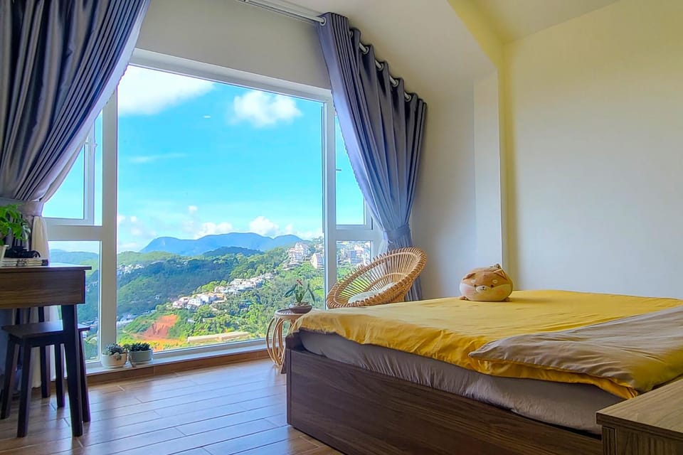 Bed, Natural landscape, View (from property/room), Balcony/Terrace, Bedroom