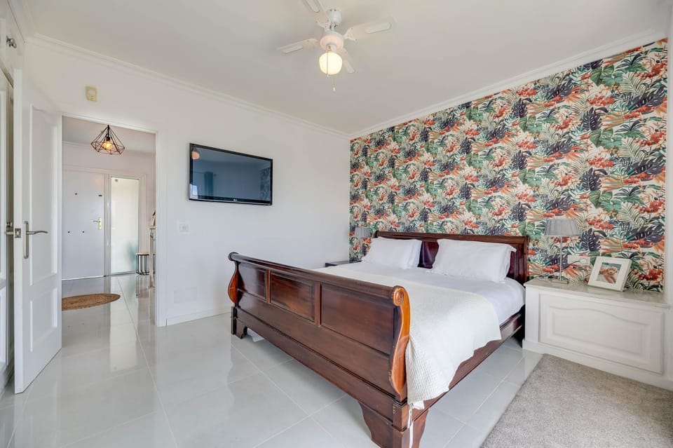 Living room, Bedroom