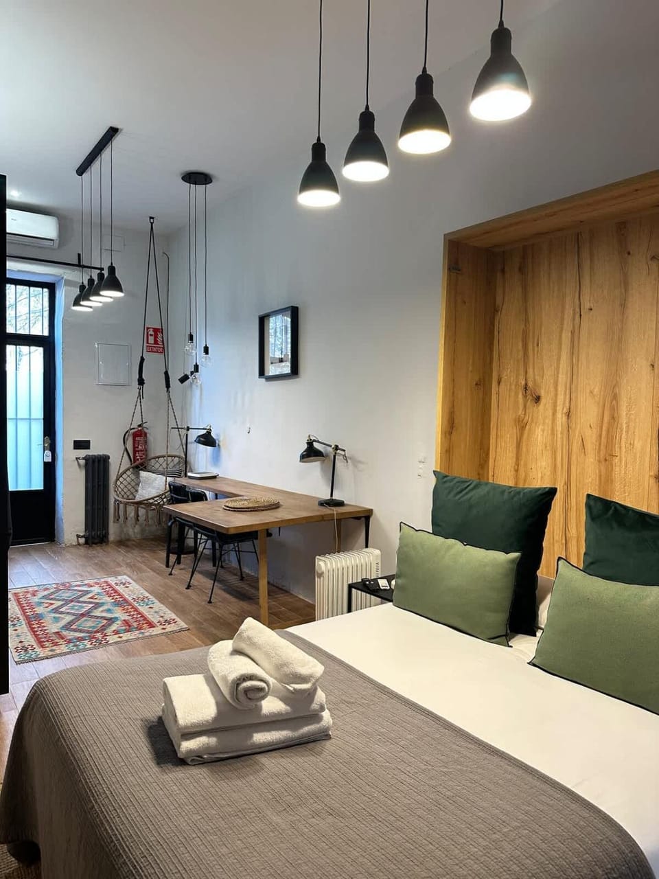 Studio next to Parque del Oeste Apartment in Madrid