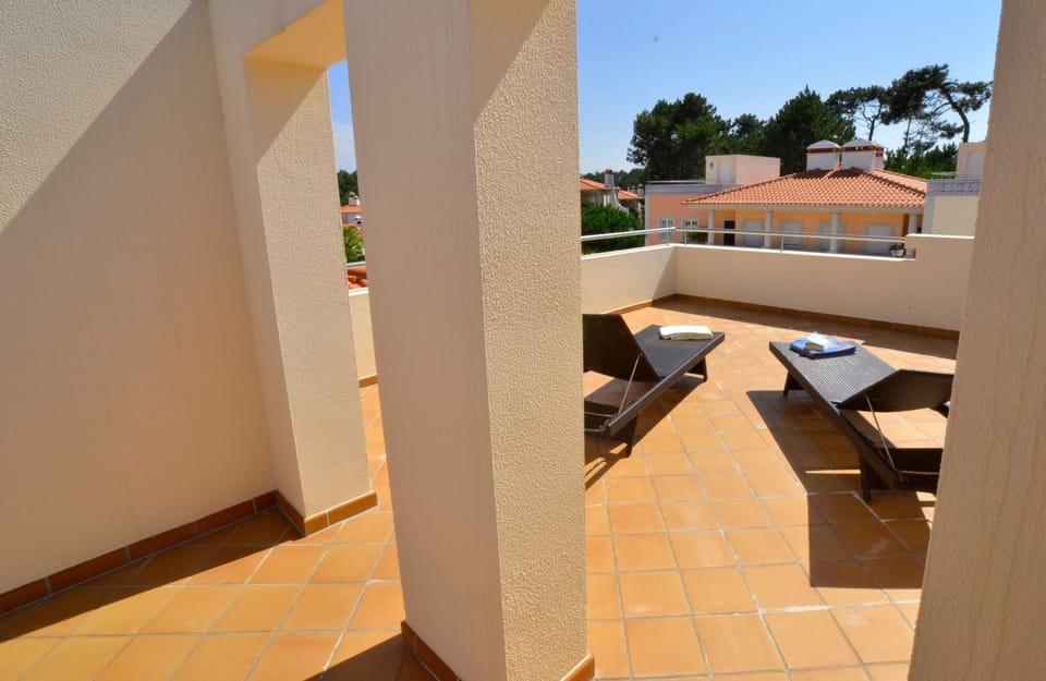 Casa Vermelho Apartment in Amoreira