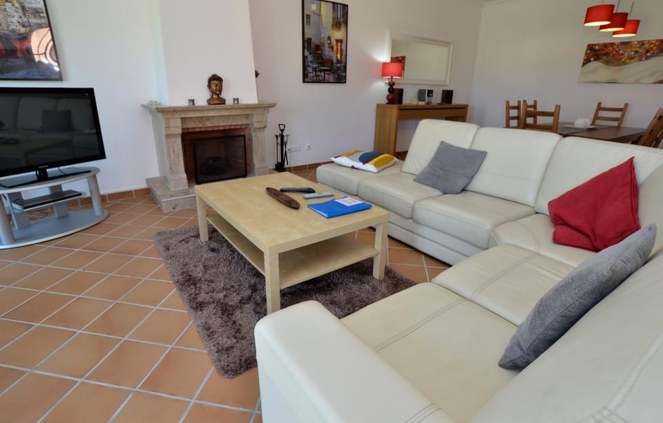 Casa Vermelho Apartment in Amoreira