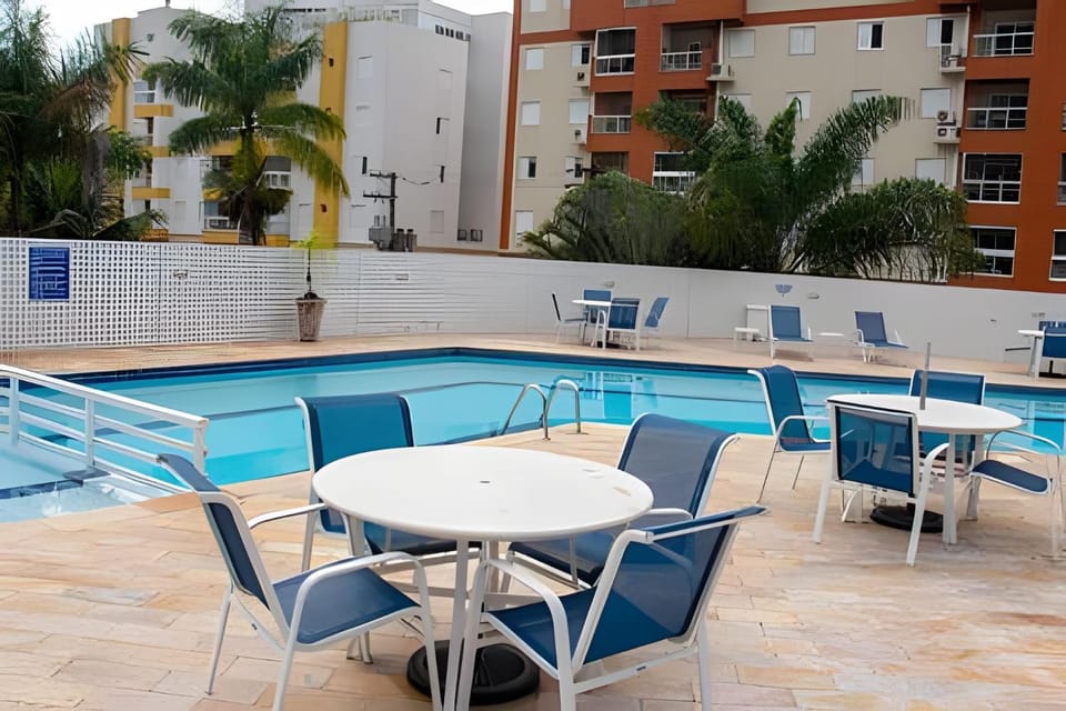 Swimming pool, Swimming pool