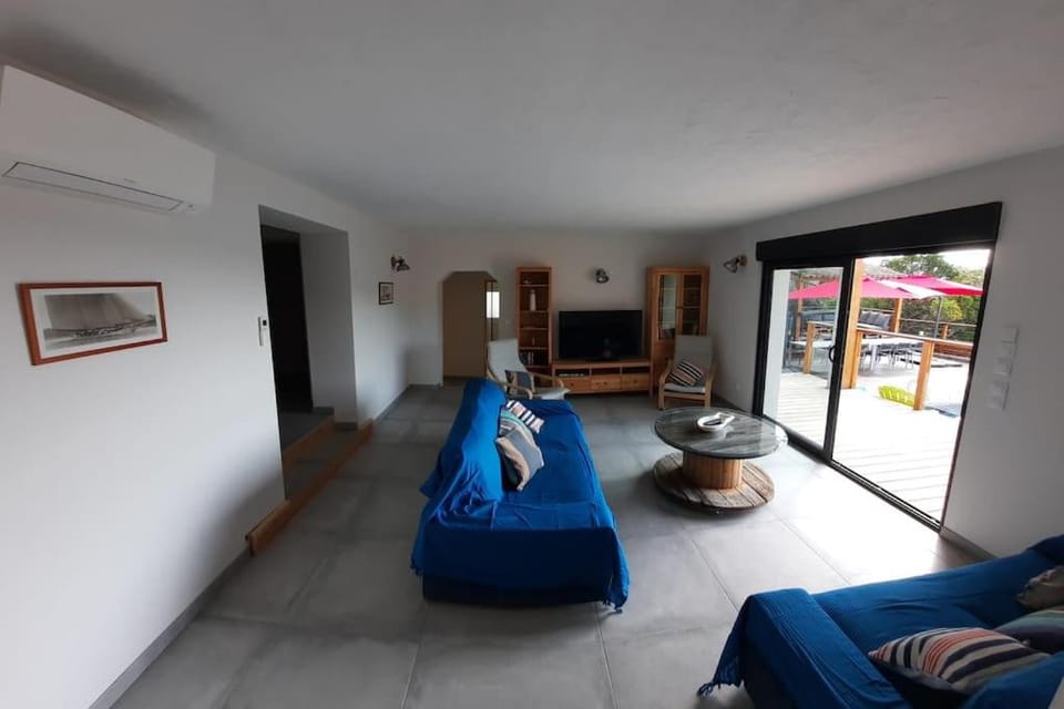 VILLA LE REPERE - TOUT CONFORT VUE MER 14 PERSONNES - Villa in Roquebrune-sur-Argens