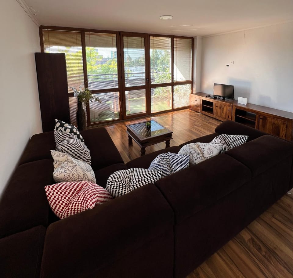 Communal lounge/ TV room, TV and multimedia, Living room