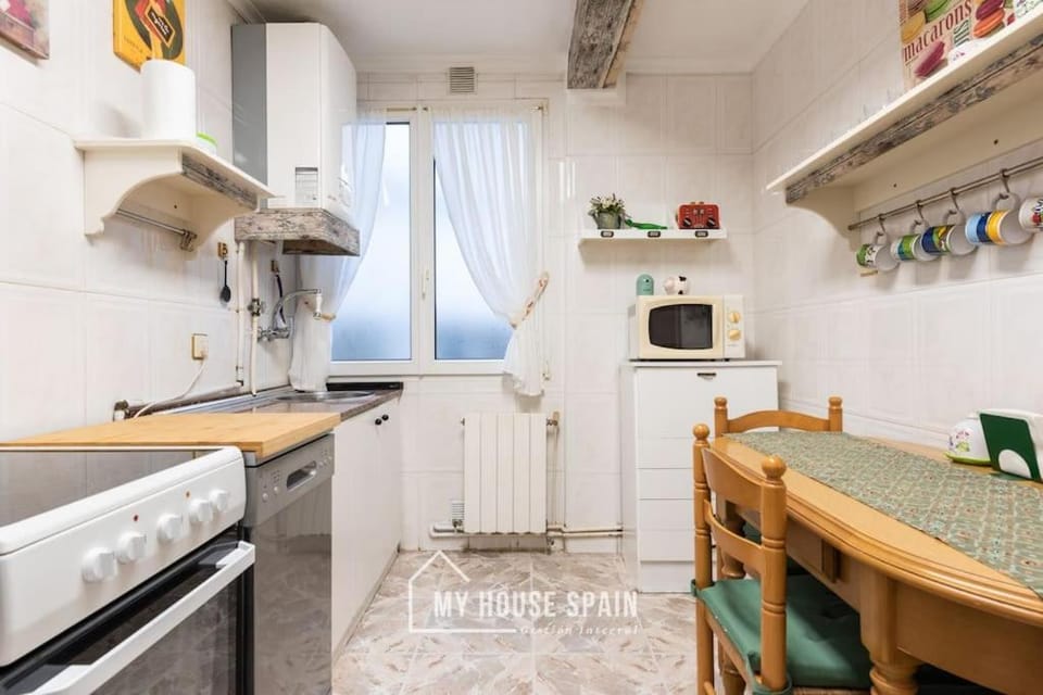 MyHouseSpain - Amplio piso cerca del centro Apartment in Gijón