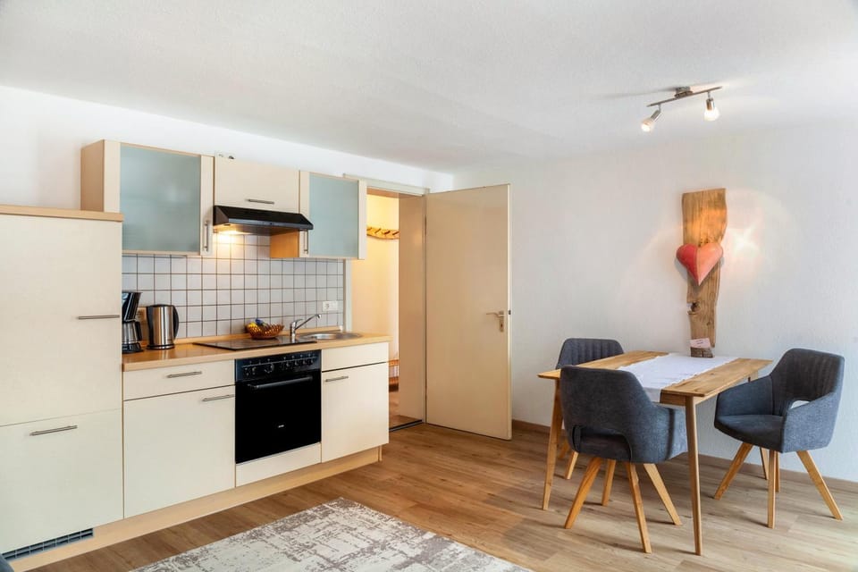 Property building, Kitchen or kitchenette, Living room