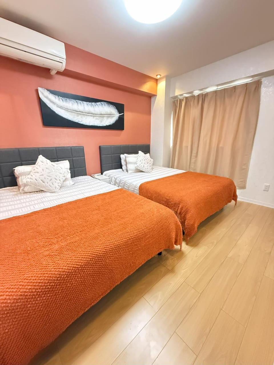 Bed, Photo of the whole room, Bedroom