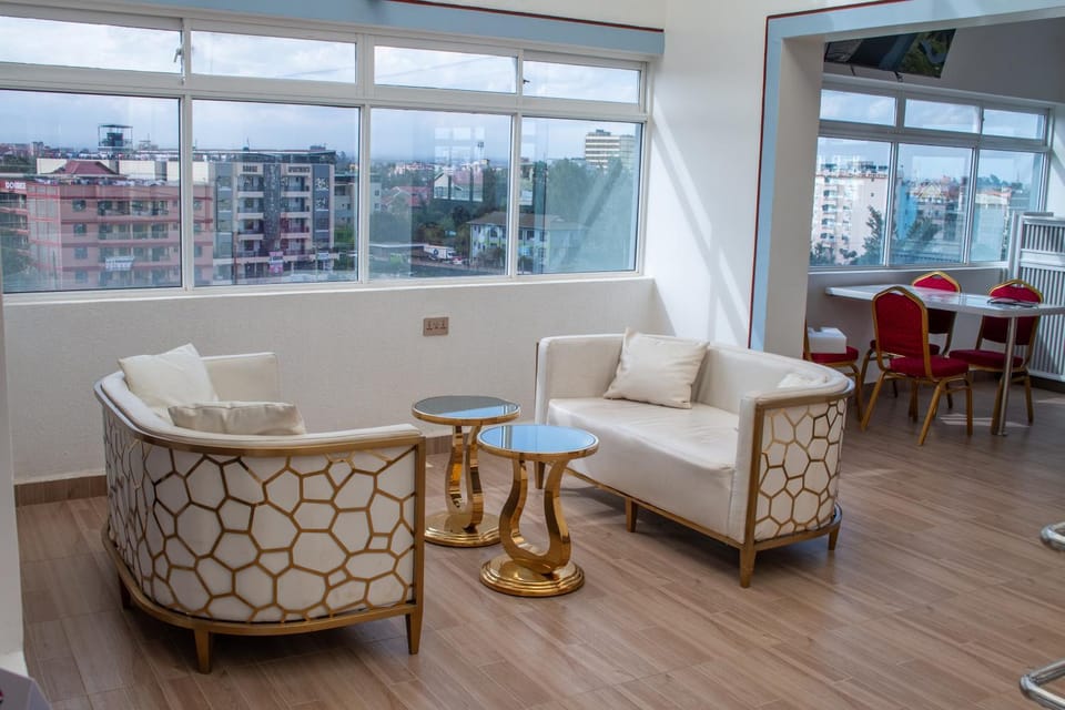 Restaurant/places to eat, Dining area