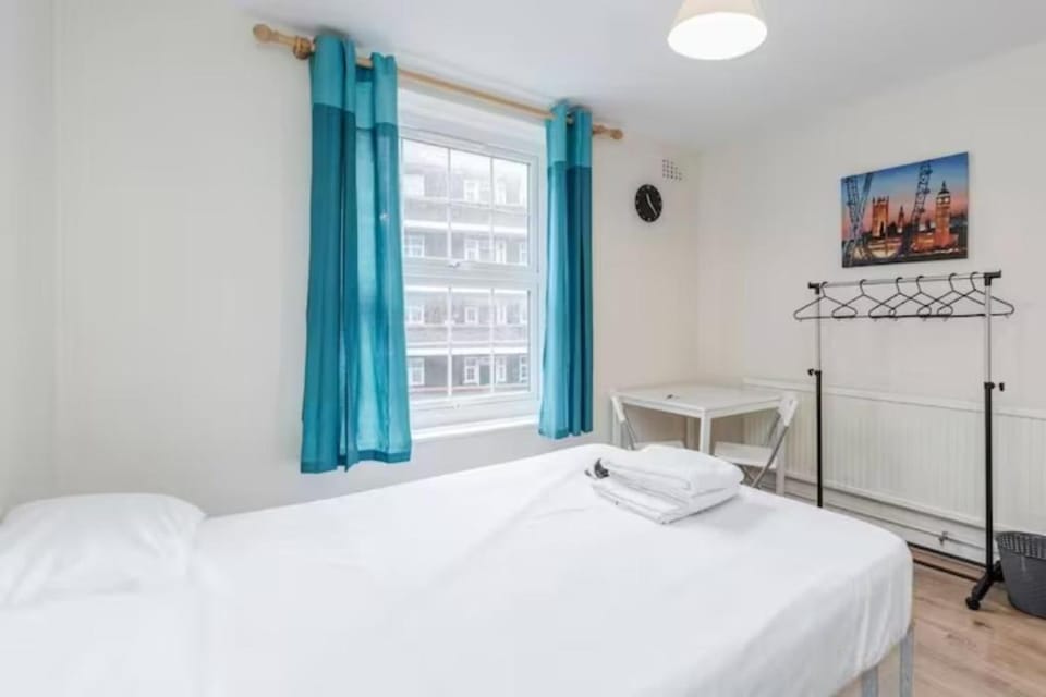 APlaceToStay Central London Apartment, Zone 1 BOND Vacation rental in London Borough of Southwark