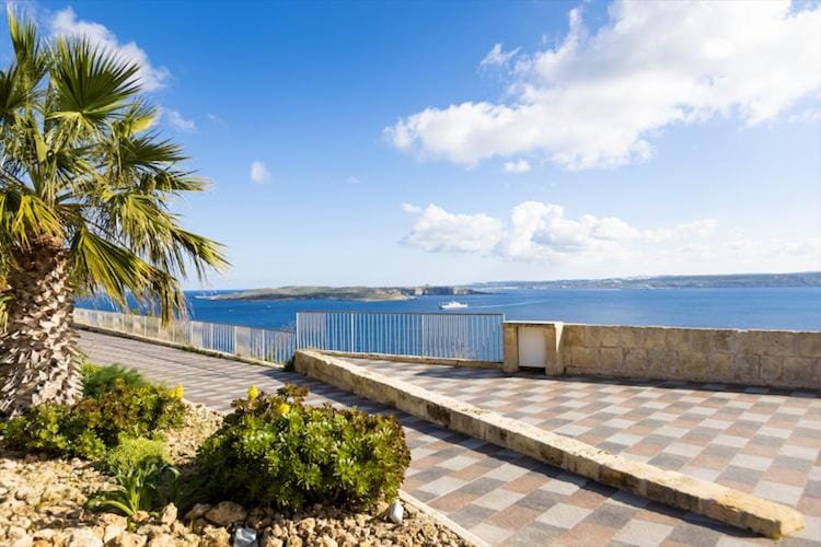 Nearby landmark, Sea view