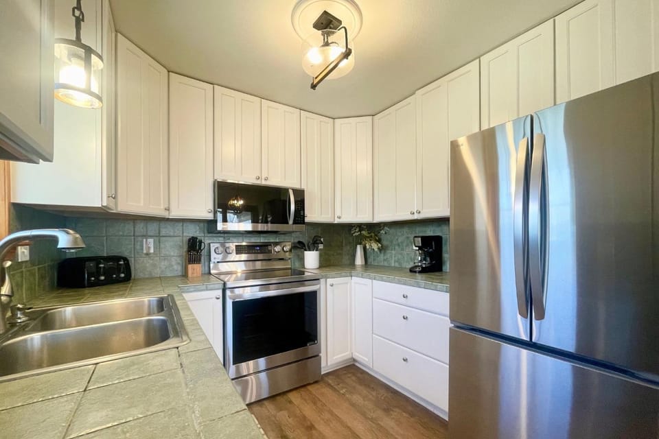 Close to Trails, Parks & Open Space! Amazing Yard! House in Fort Collins