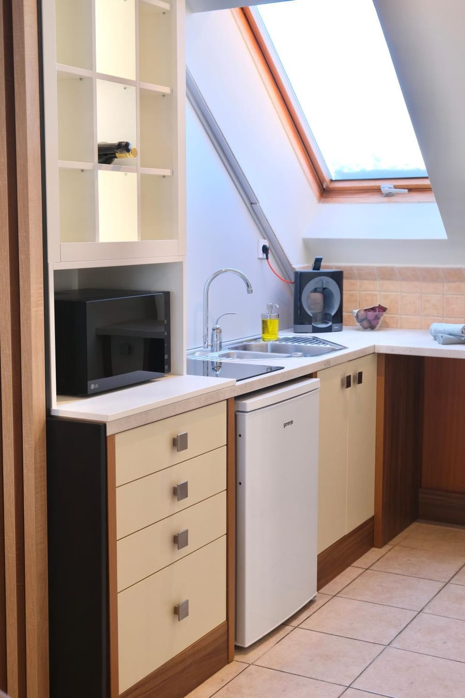 Kitchen or kitchenette