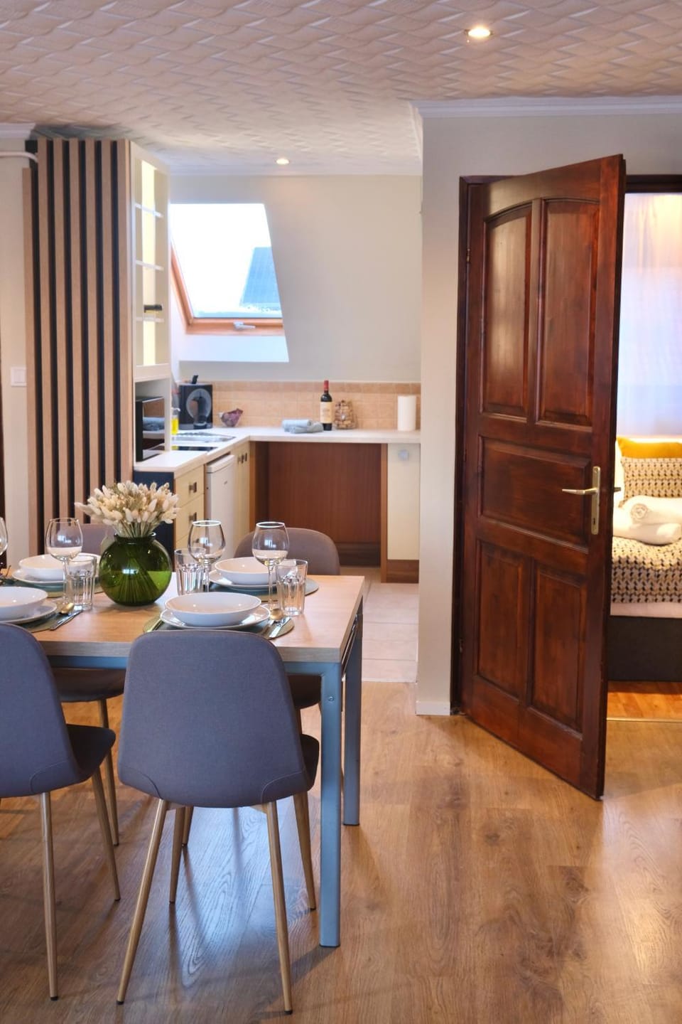 Kitchen or kitchenette, Living room, Dining area