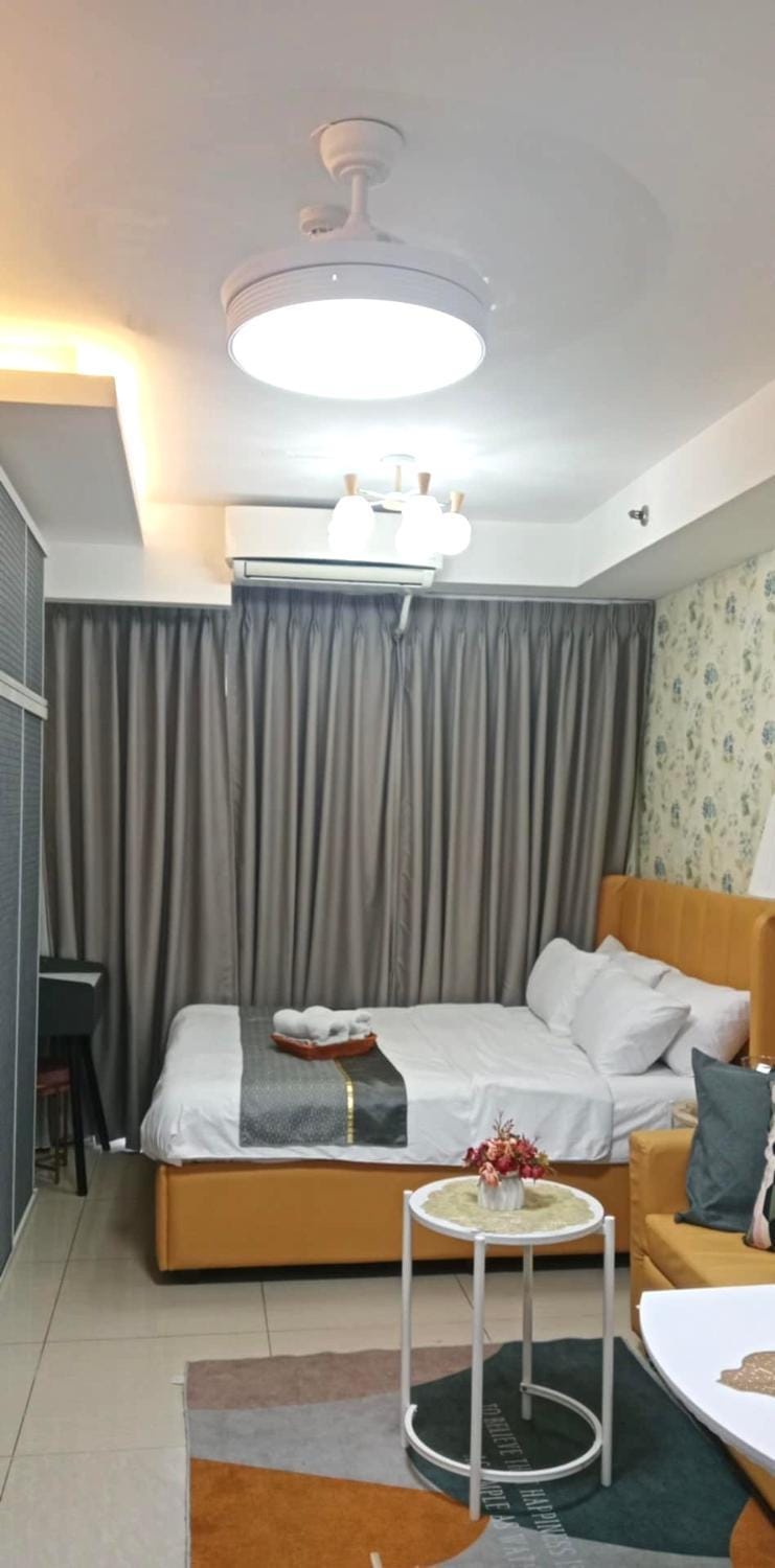 Living room, Bedroom