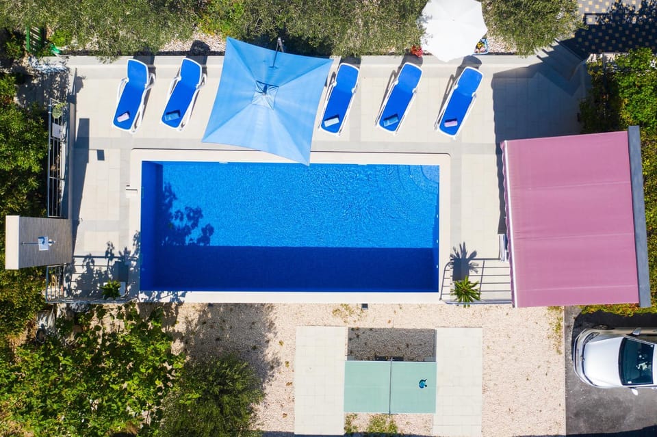 Pool view, Swimming pool