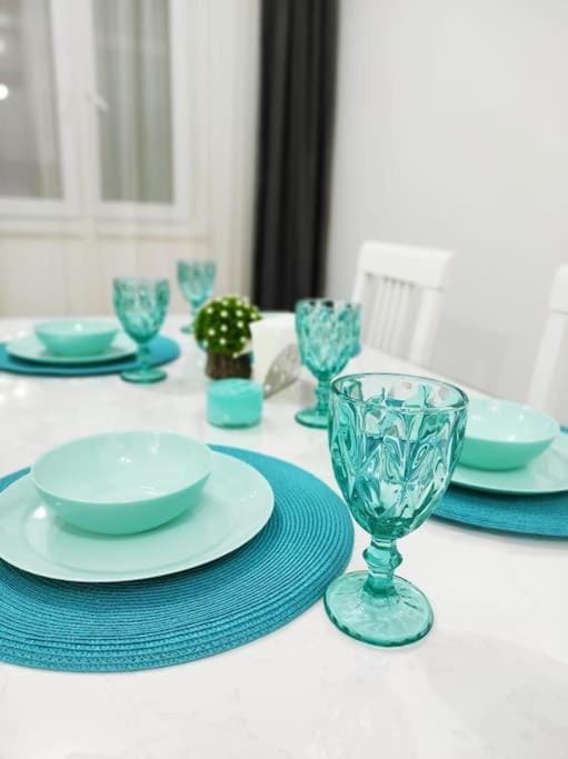 52 напротив ТРЦ MEGA возле гор Apartment in Almaty
