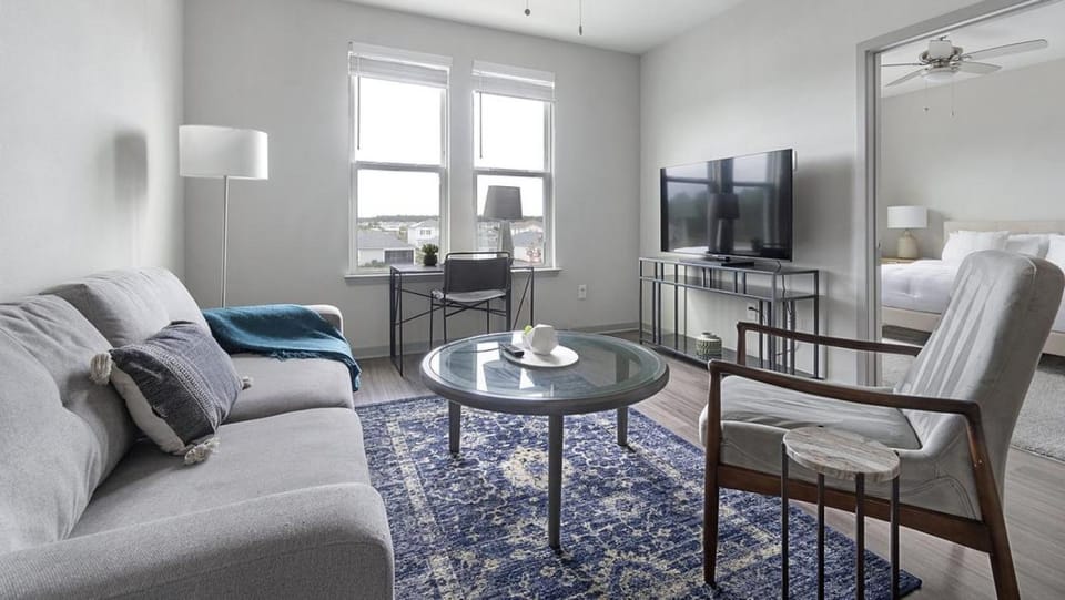 Landing Modern Apartment with Amazing Amenities (ID1239X542) Apartment in Jacksonville