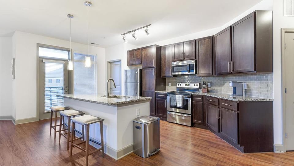 Landing Modern Apartment with Amazing Amenities (ID8482X77) Apartment in Fishers