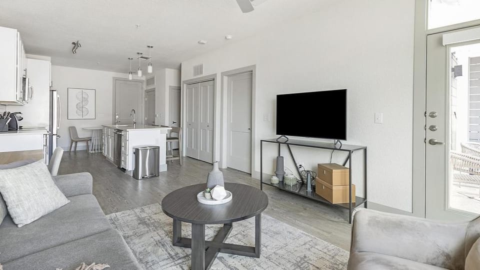 Landing Modern Apartment with Amazing Amenities (ID8457X73) Apartment in San Antonio