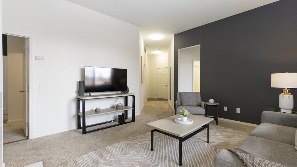 Landing Modern Apartment with Amazing Amenities (ID9071X06) Apartment in Mira Mesa