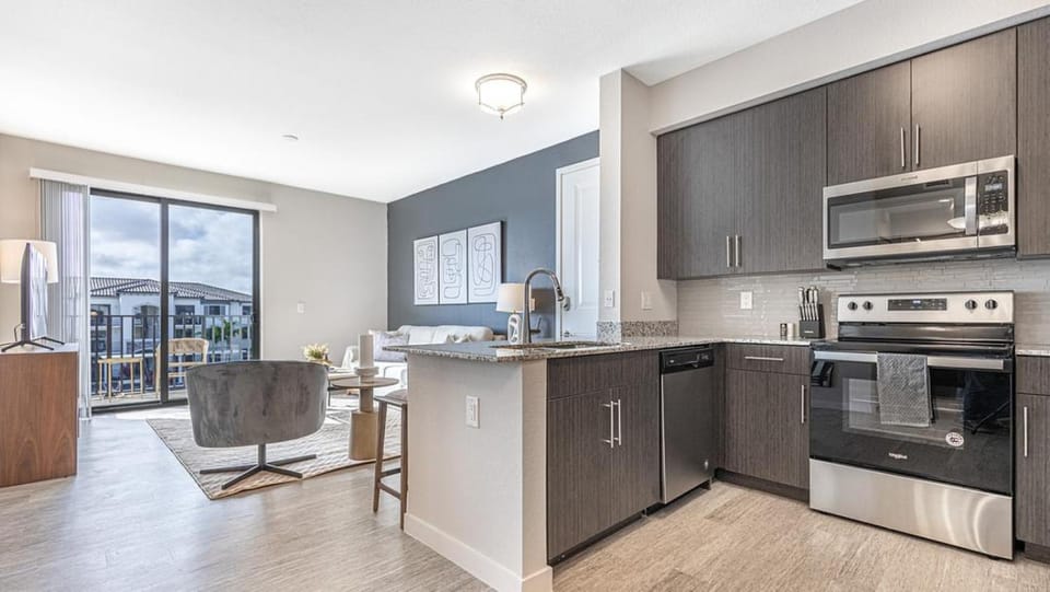 Landing Modern Apartment with Amazing Amenities (ID6606X53) Apartment in Lee County