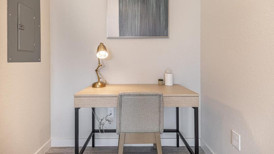Landing Modern Apartment with Amazing Amenities (ID6606X53) Apartment in Lee County