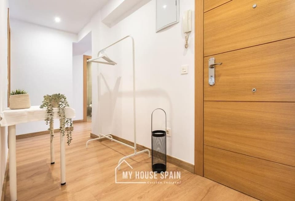 MyHouseSpain - Luminoso y amplio piso en el centro Apartment in Gijón