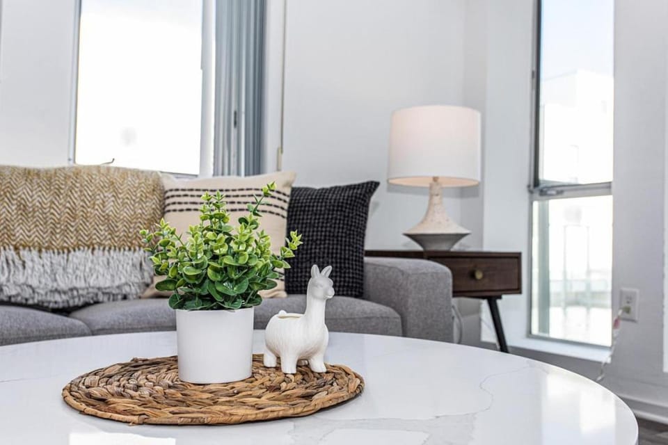 Landing Modern Apartment with Amazing Amenities (ID7943) Apartment in Venice Beach