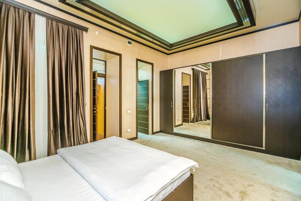 Four season residence four bedroom Vacation rental in Baku