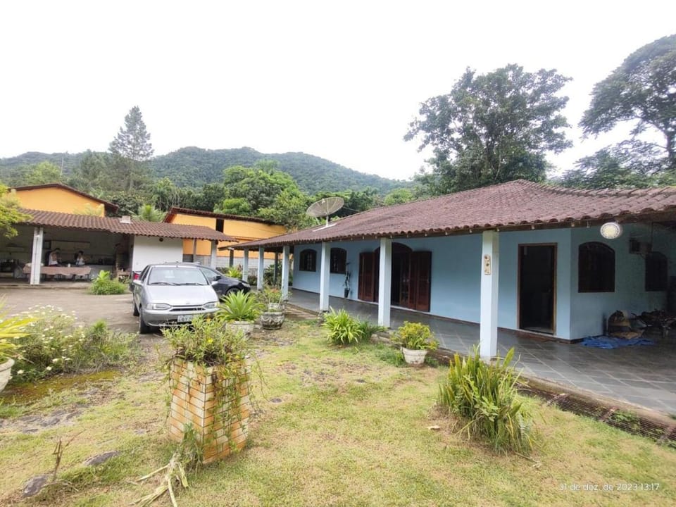 Refúgio Natural em Angra Perto da Cachoeira House in State of Rio de Janeiro
