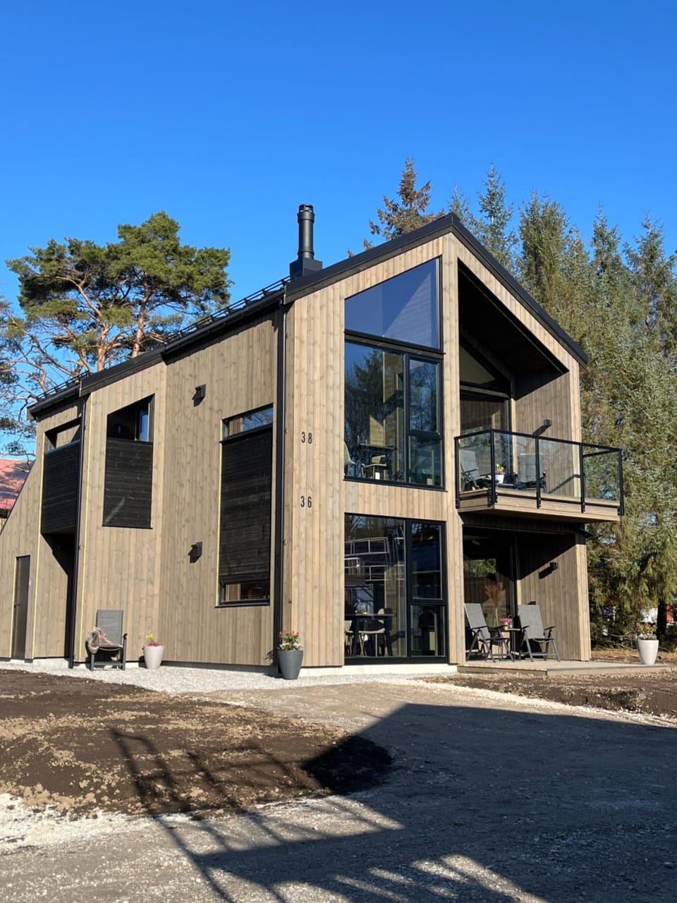 Property building, Day