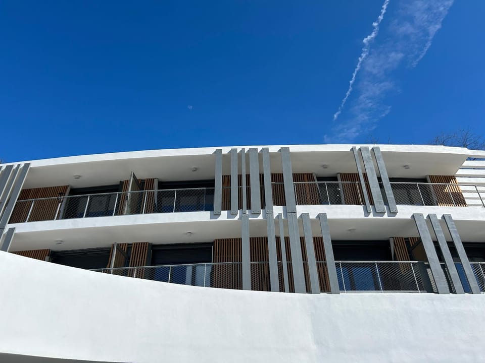 Property building, Facade/entrance