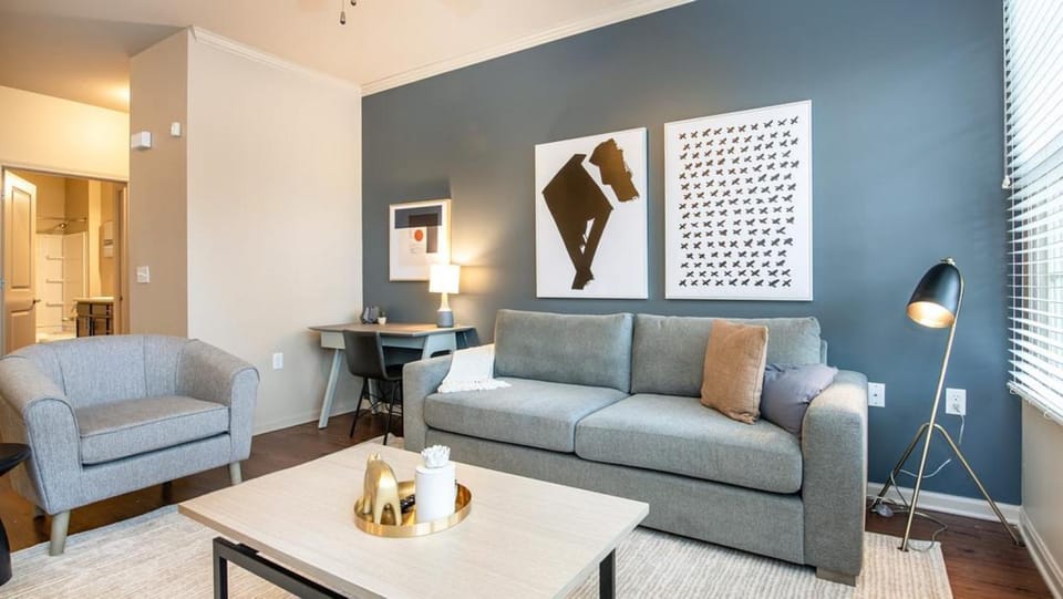 Landing Modern Apartment with Amazing Amenities (ID7805X76) Apartment in Huntsville