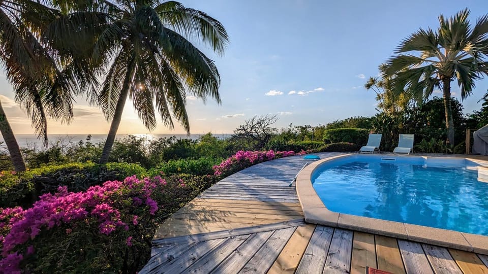 Pool view, Sea view, Swimming pool, sunbed