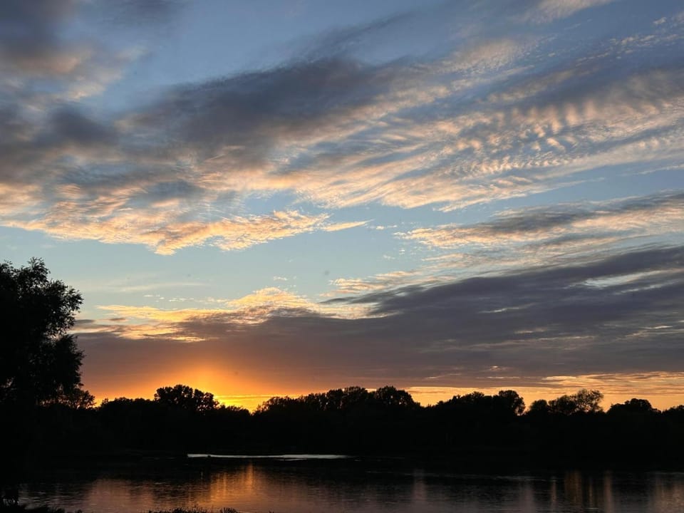la Roseraie musicale maison avec piano et ambiance musicale au calme House in Centre-Val de Loire