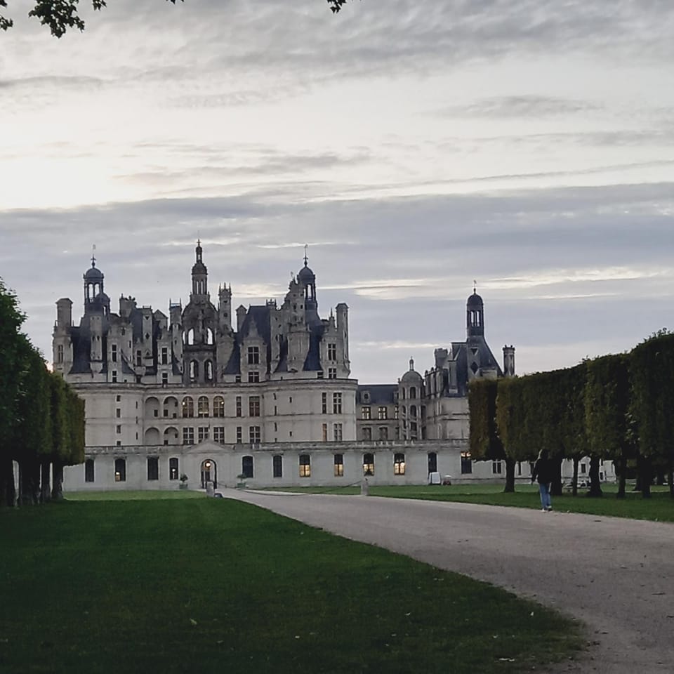 la Roseraie musicale maison avec piano et ambiance musicale au calme House in Centre-Val de Loire