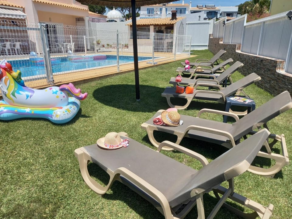 Garden, Swimming pool, sunbed