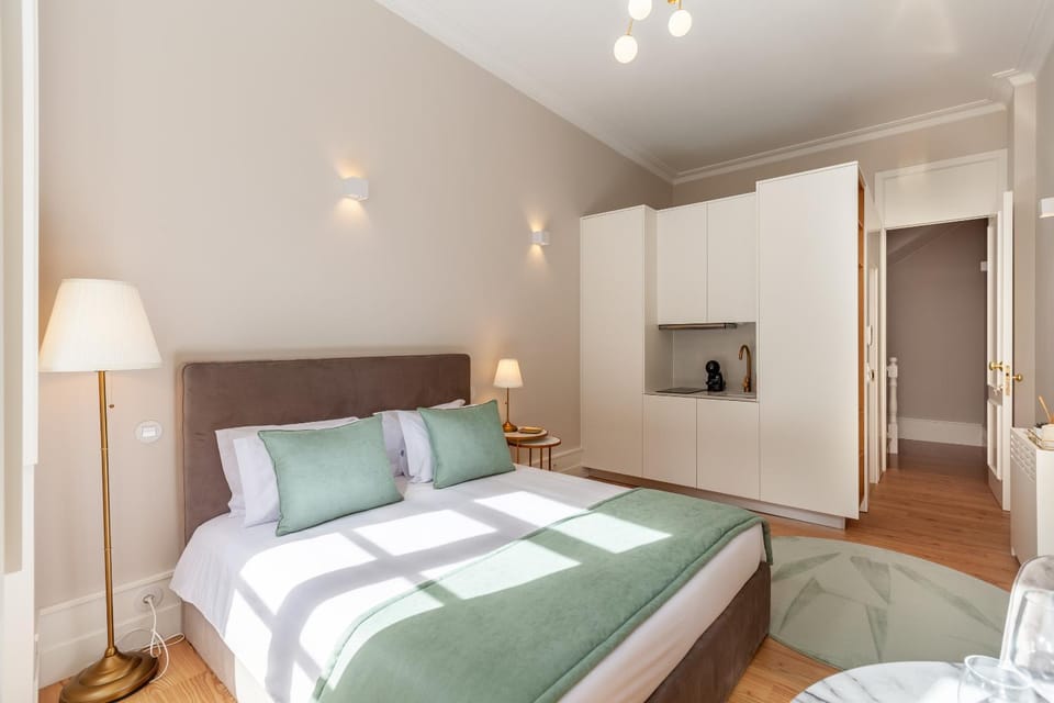 Bed, TV and multimedia, Photo of the whole room, Bedroom, wardrobe