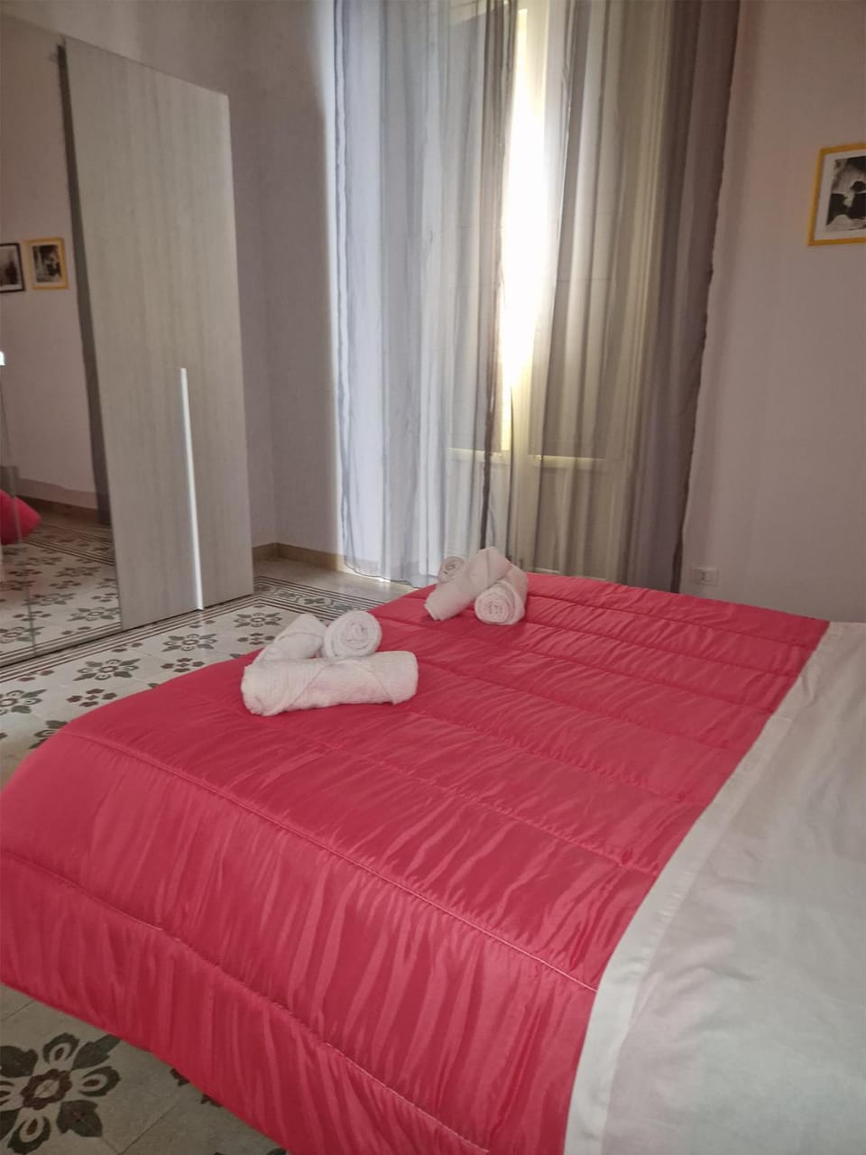 Bed, Photo of the whole room, Bedroom, hair dresser, towels, wardrobe