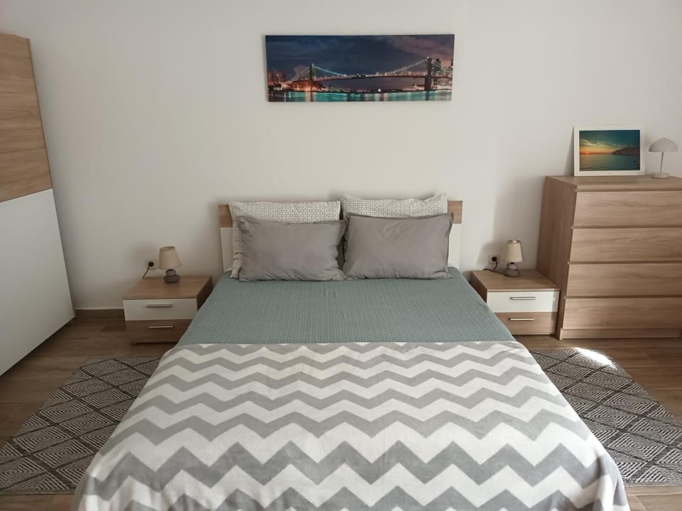 Bed, Bedroom