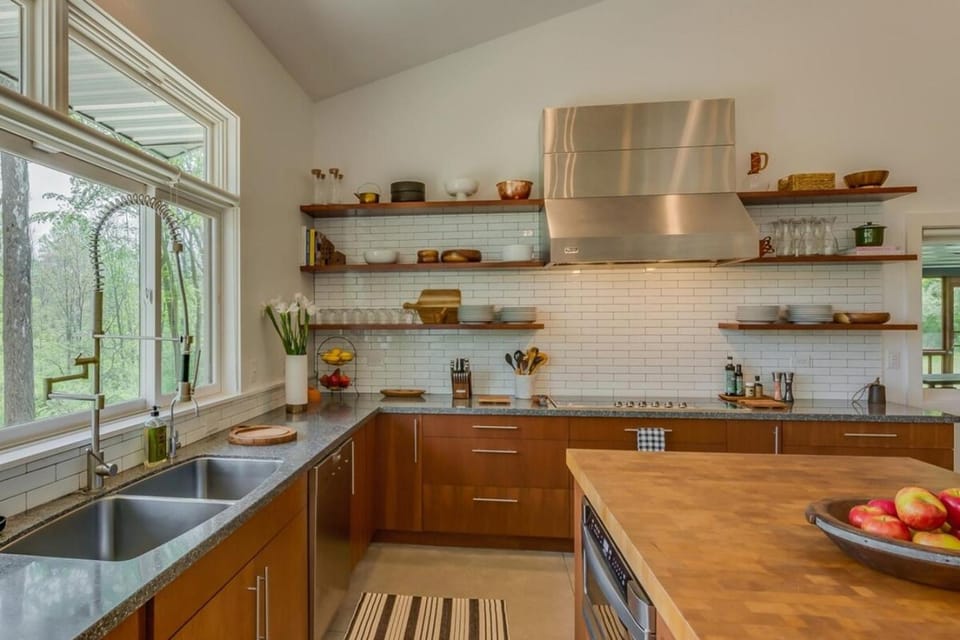 Dahlia by Dwell Vacations House in Michigan