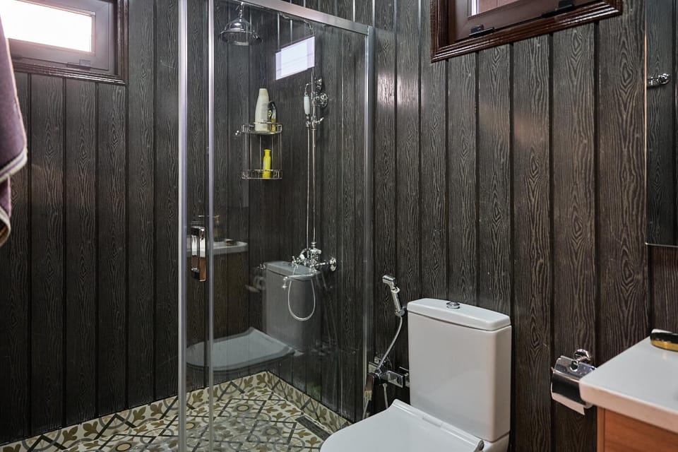 Toilet, Bathroom