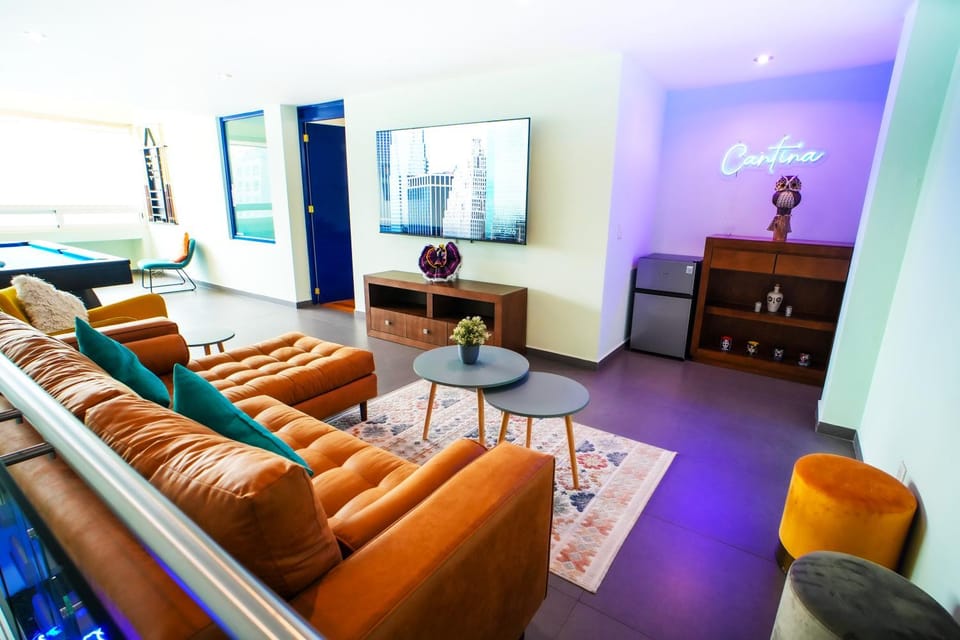 Billiard, TV and multimedia, Living room, Photo of the whole room, Seating area, Evening entertainment, internet, internet, minibar