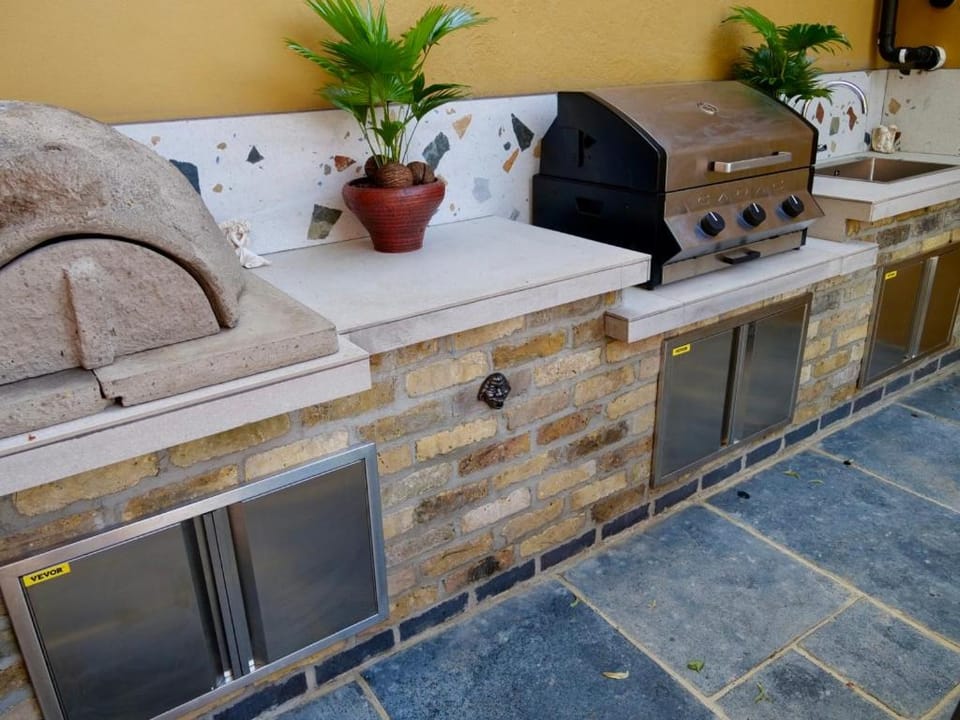 Kitchen or kitchenette, minibar, pet friendly