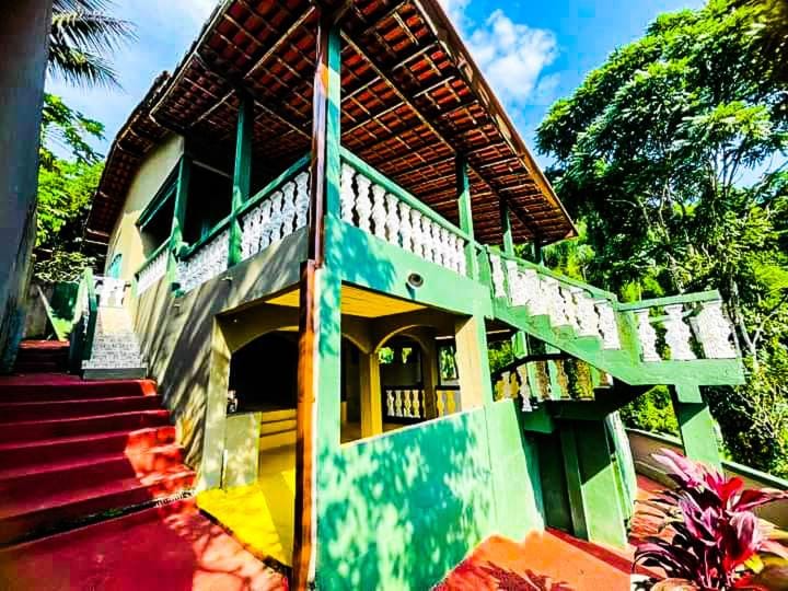 Casa em Angra com muito verde e praia Country House in Angra dos Reis