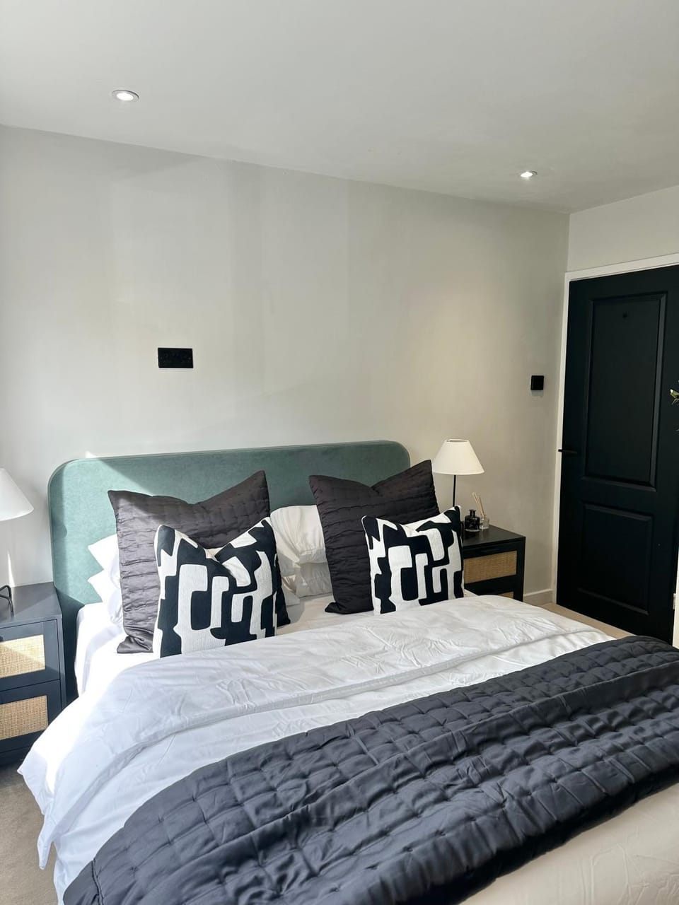 Convenient City House By Ankers Contractors Accommodation Manchester With Free Parking House in Stretford