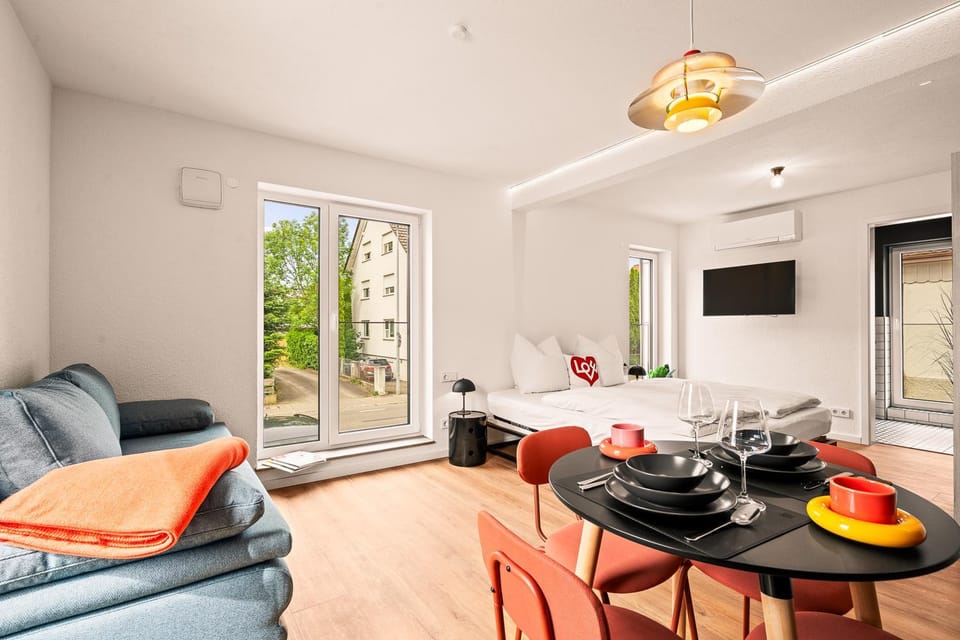 Dining area, Bedroom