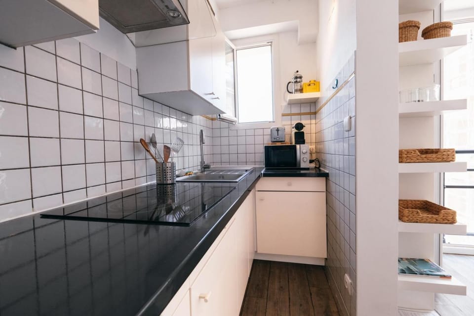 Kitchen or kitchenette