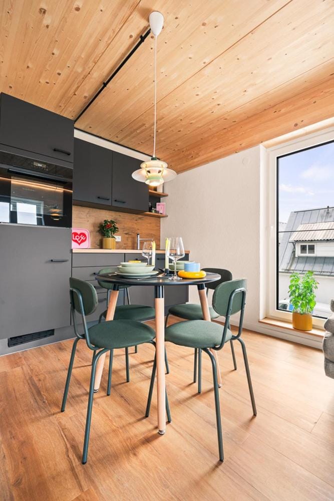 Kitchen or kitchenette, Dining area, kitchen